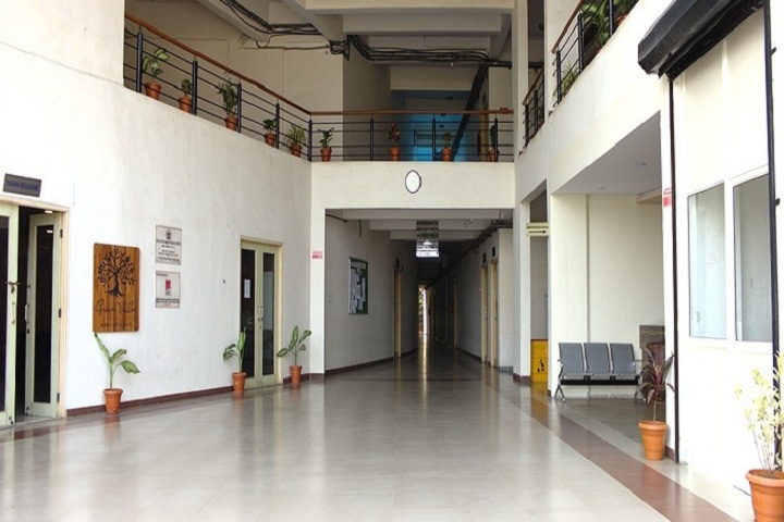 https://cache.careers360.mobi/media/colleges/social-media/media-gallery/857/2021/10/8/Campus Inside View of Institute of Hotel Management and Catering Technology Silvassa_Campus-View.jpg
